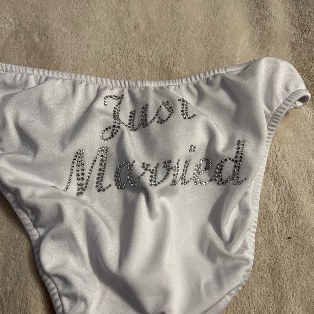 Venus Brand New “Just Married” Bikini Bottom - Picture 5 of 5